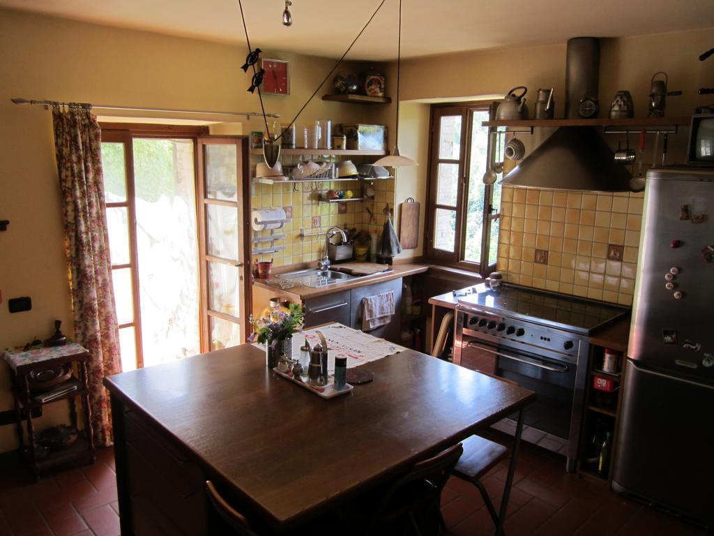 Bed and Breakfast Poggio Delle Rondini Bagnone Exterior foto