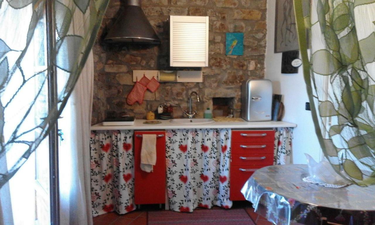 Bed and Breakfast Poggio Delle Rondini Bagnone Exterior foto